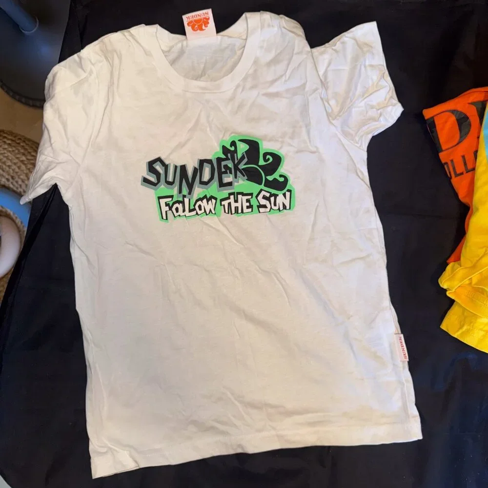 LOT OF 6 - SUNDEK BOY T-SHIRTS - NWOT - Size 6